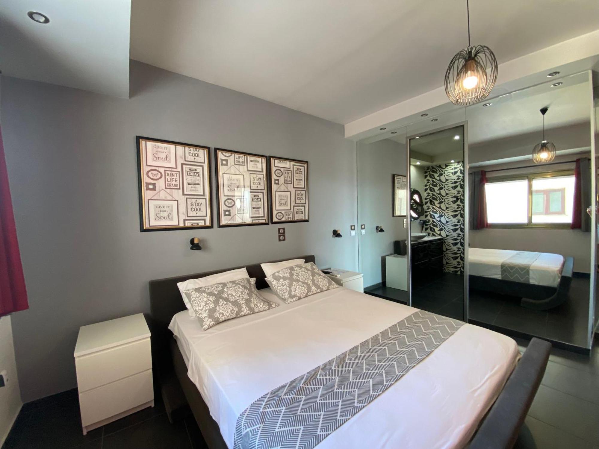 Luxury View Apartment 10Min From Athens Airport Koropion Ngoại thất bức ảnh